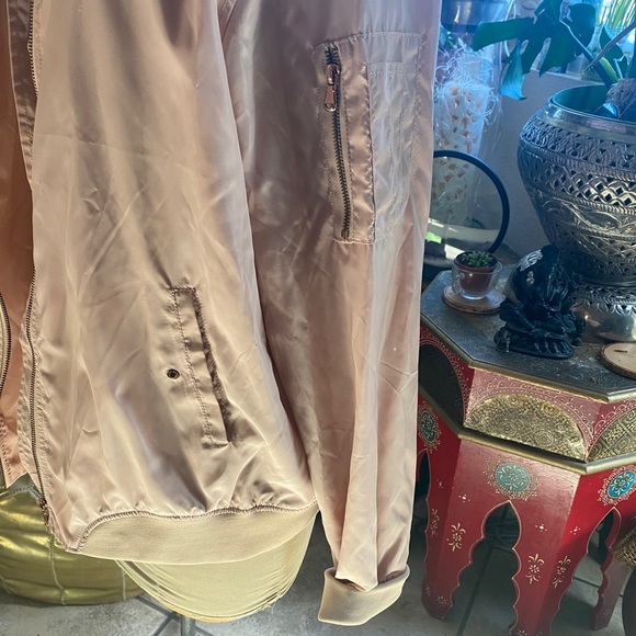 Jacket - Picture 2 of 5